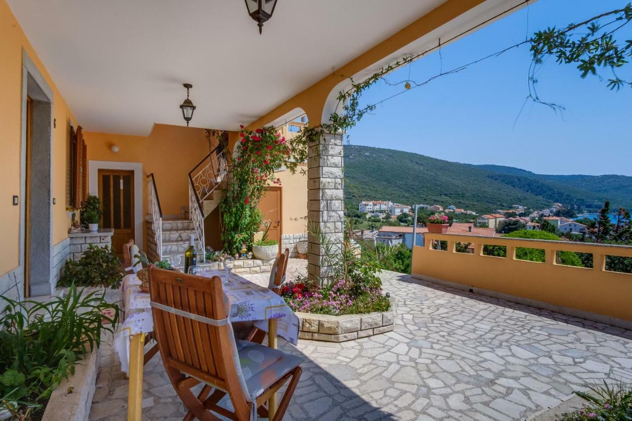 Apartmani Zorica Martinšćica 外观 照片